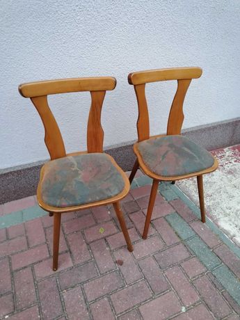 M1769. Krzesła tapicerowane drewniane
