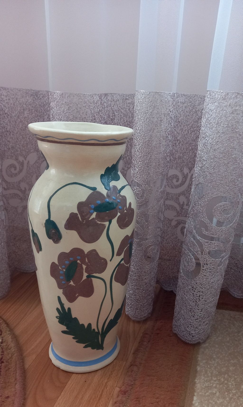 Підлогова ваза " Маки" часів СРСР