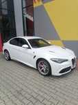 Alfa Romeo Giulia Alfa giulia quadrifoglio V6 biturbo