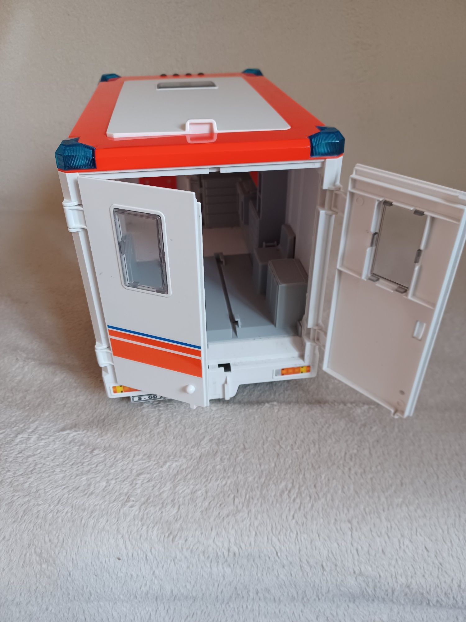 Karetka Bruder ambulans