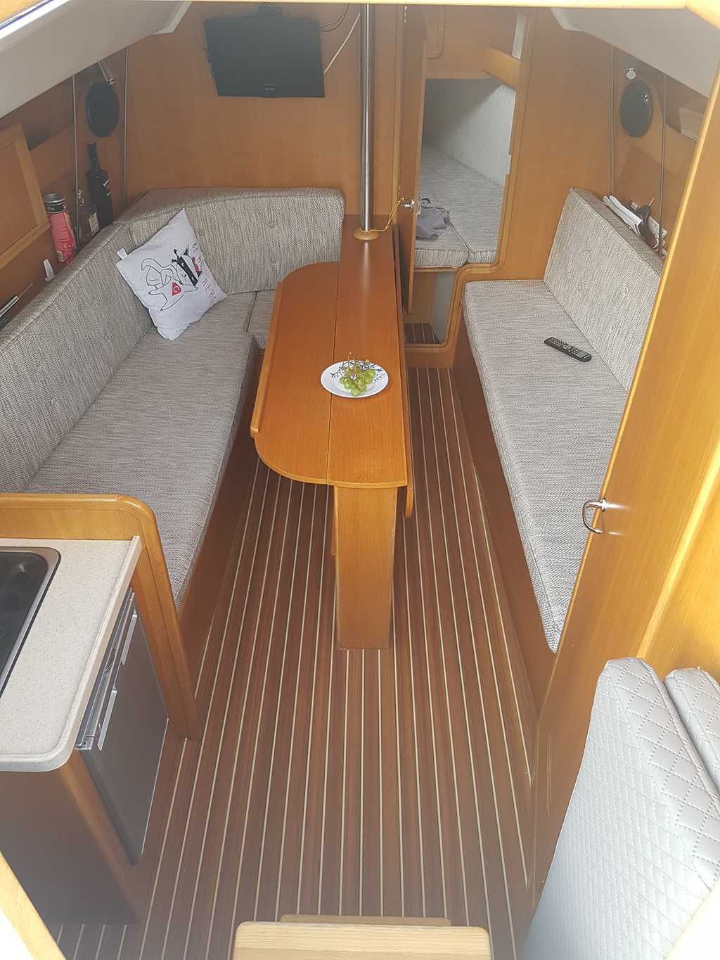 Antila 26 "Carpe diem" exclusive Czarter Jachtu nad Solina Polańczyk