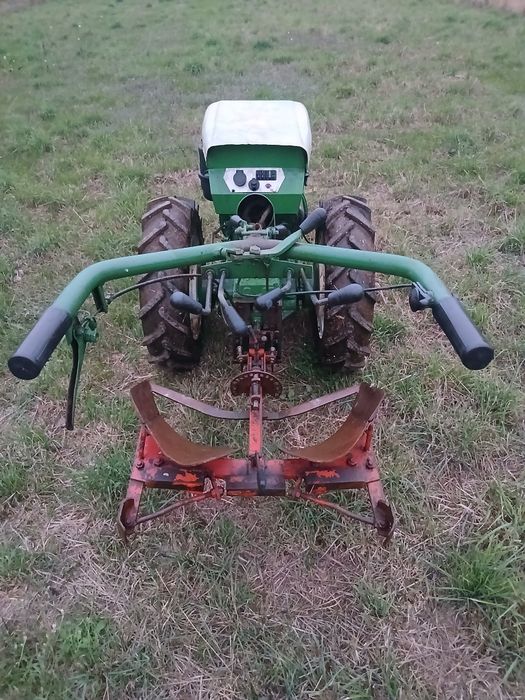 Vendo motoculivador 18cv motor Lombardini