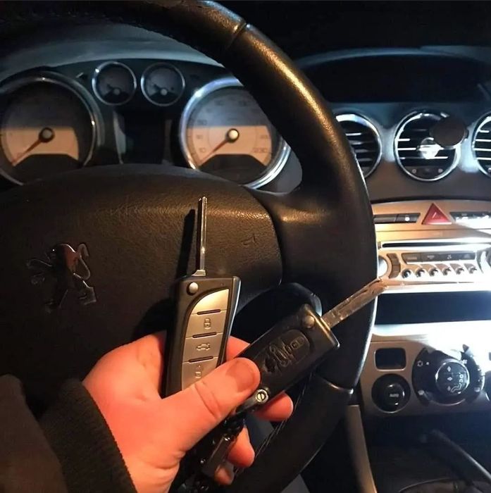 Автомобільні ключі дублікат VW Skoda Ford Mazda Mercedes KIA Opel Peug