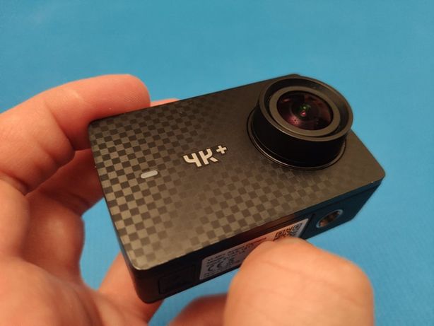 YI 4K plus 4K 60kl. + dodatkowe akcesoria STAN IDEALNY kamera sportowa