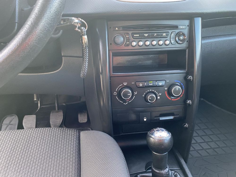 Продам Peugeot 207