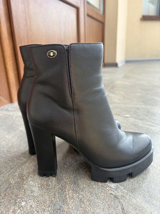 Жіночі  осінні ботельйони/ботінки/черевики