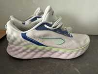 Buty sportowe do biegania kiprun ks900.2 rozm 45/28,5cm jak nowe