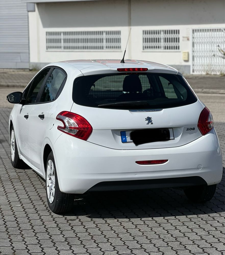 Peugeot 208 1.4 HDI 5 LUGARES