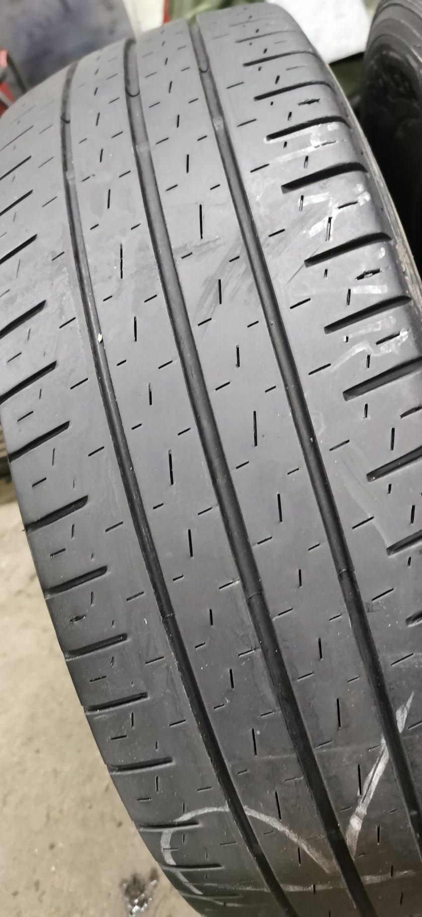 1 szt opona pojedynka letnia Pirelli Carrier 225/70 R15 C 112/110R