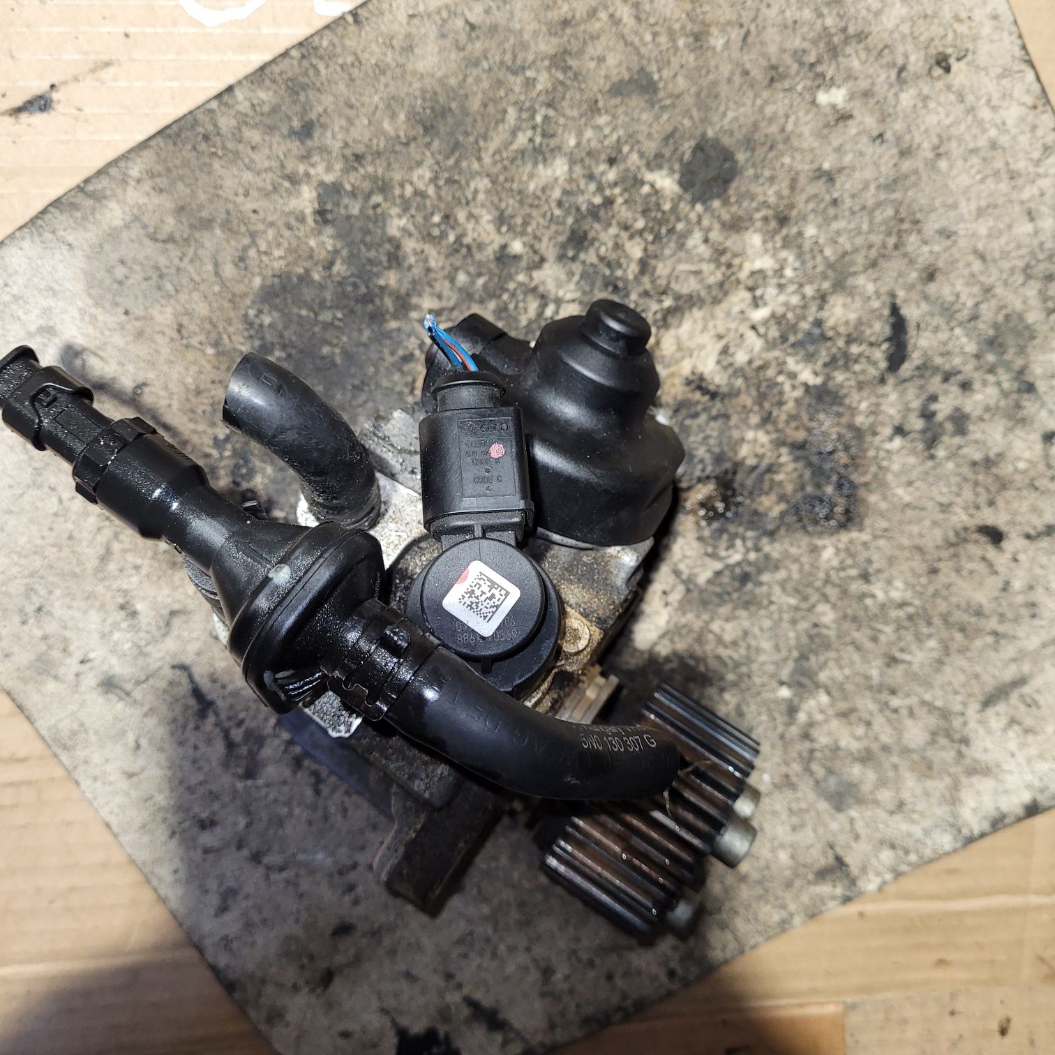 Pompa wtryskowa Bosch vw audi seat skoda 2.0TDI CR Comonn Rail 2008r