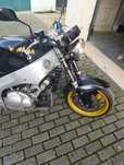 Yamaha  yzf600r  naked