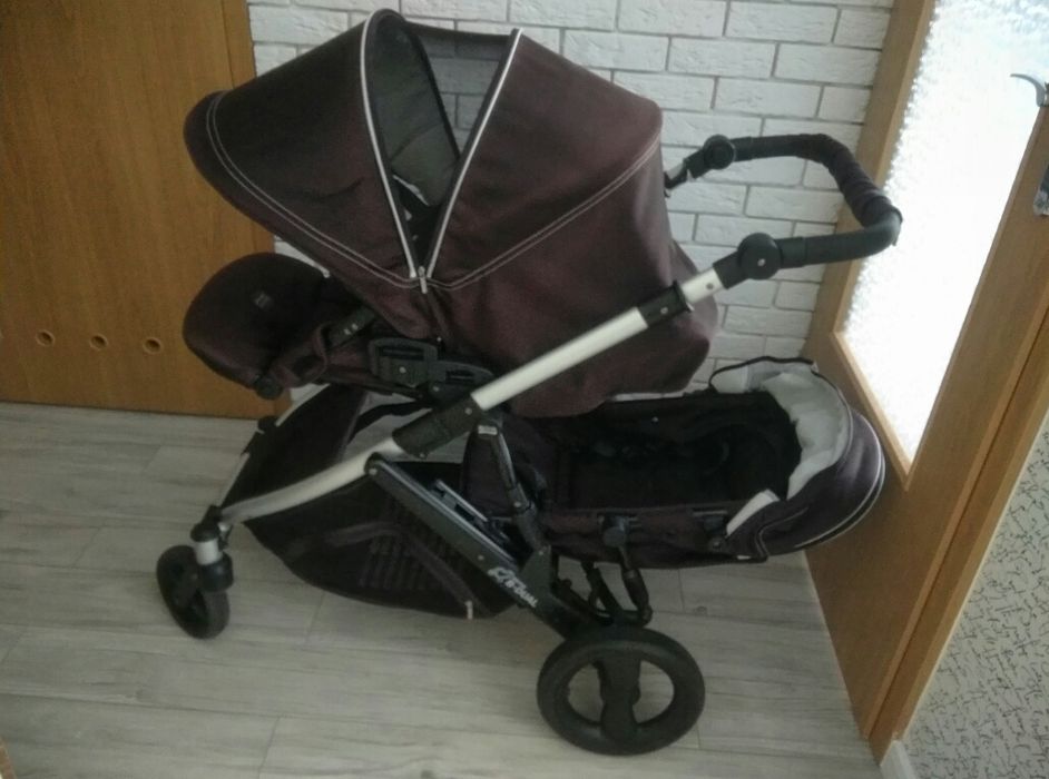 Wózek bliźniaczy, rok po roku Britax B-Dual + fotelik Romer