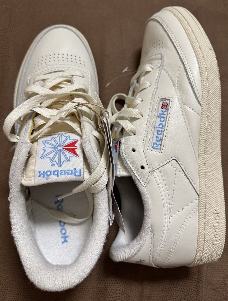 Reebok кросівки унісекс gx3687 нові шкіра оригінал