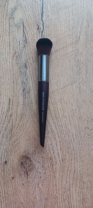 NOWY#152 MAKE UP FOR EVER Sephora pędzel konturowanie róż rozświetlacz