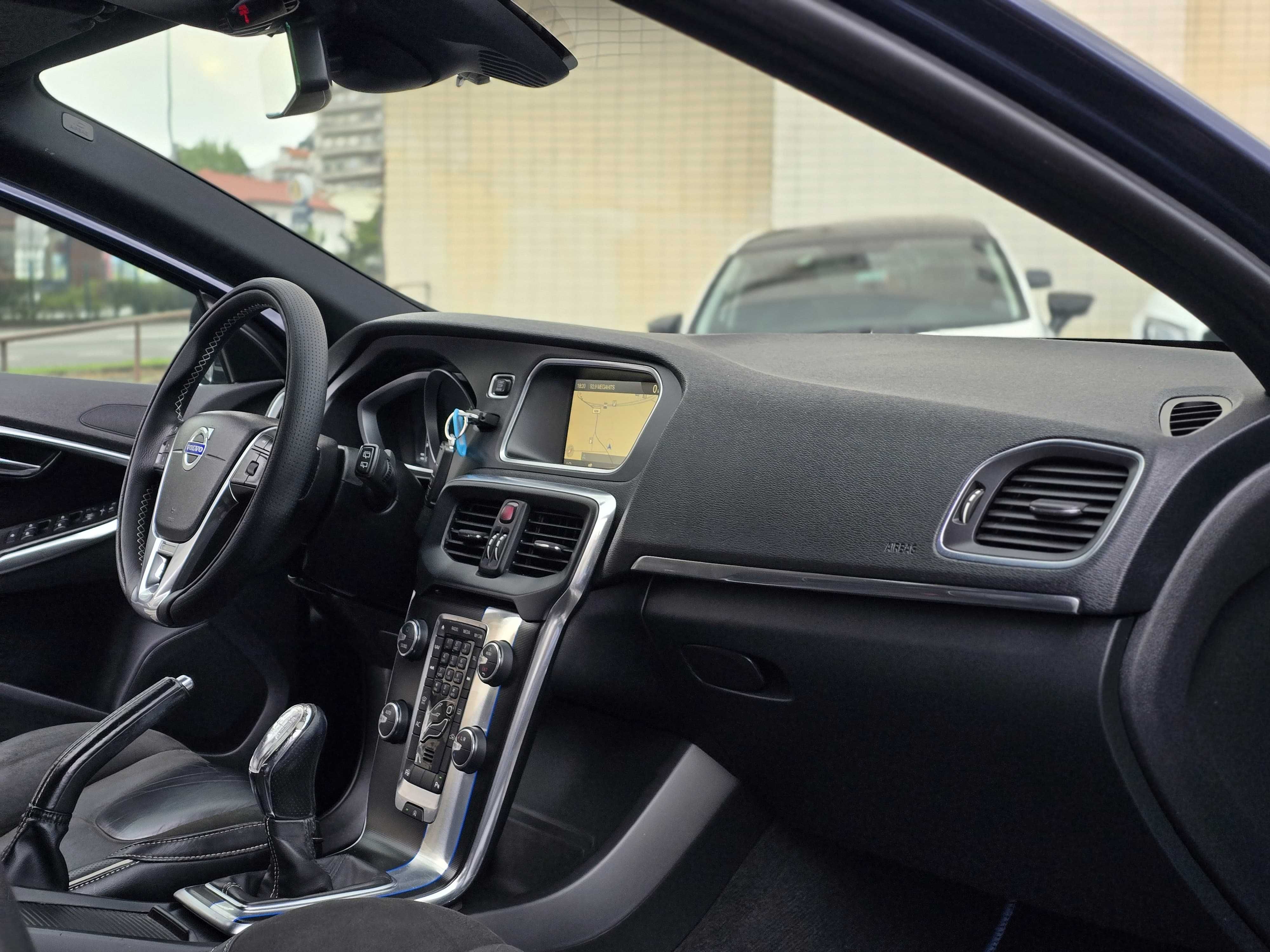 VOLVO V40 D2 R-DESIGN 1.6 115CV "FULL EXTRAS"