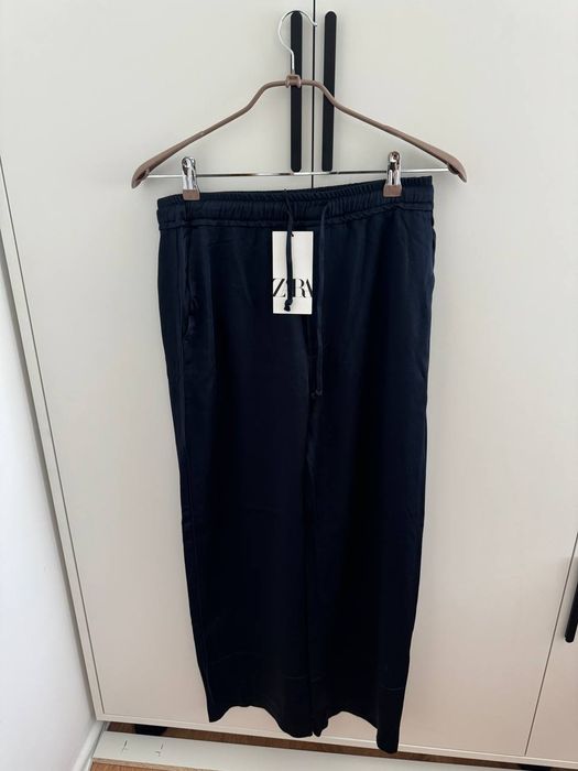 Сатинові брюки Zara