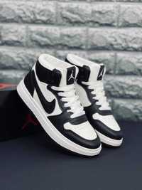 Скидка -80% Кроссовки Nike Air Jordan Black/White Кожаные Джордан