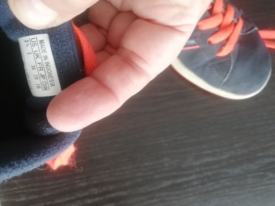 Buty chłopięce sportowe Adidas rozmiar 34