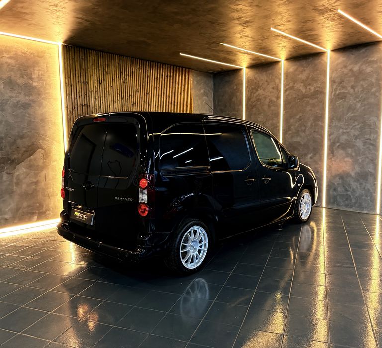 Peugeot Partner 1.6D 100cv Auto - IVA DEDUTÍVEL - 3 lugares