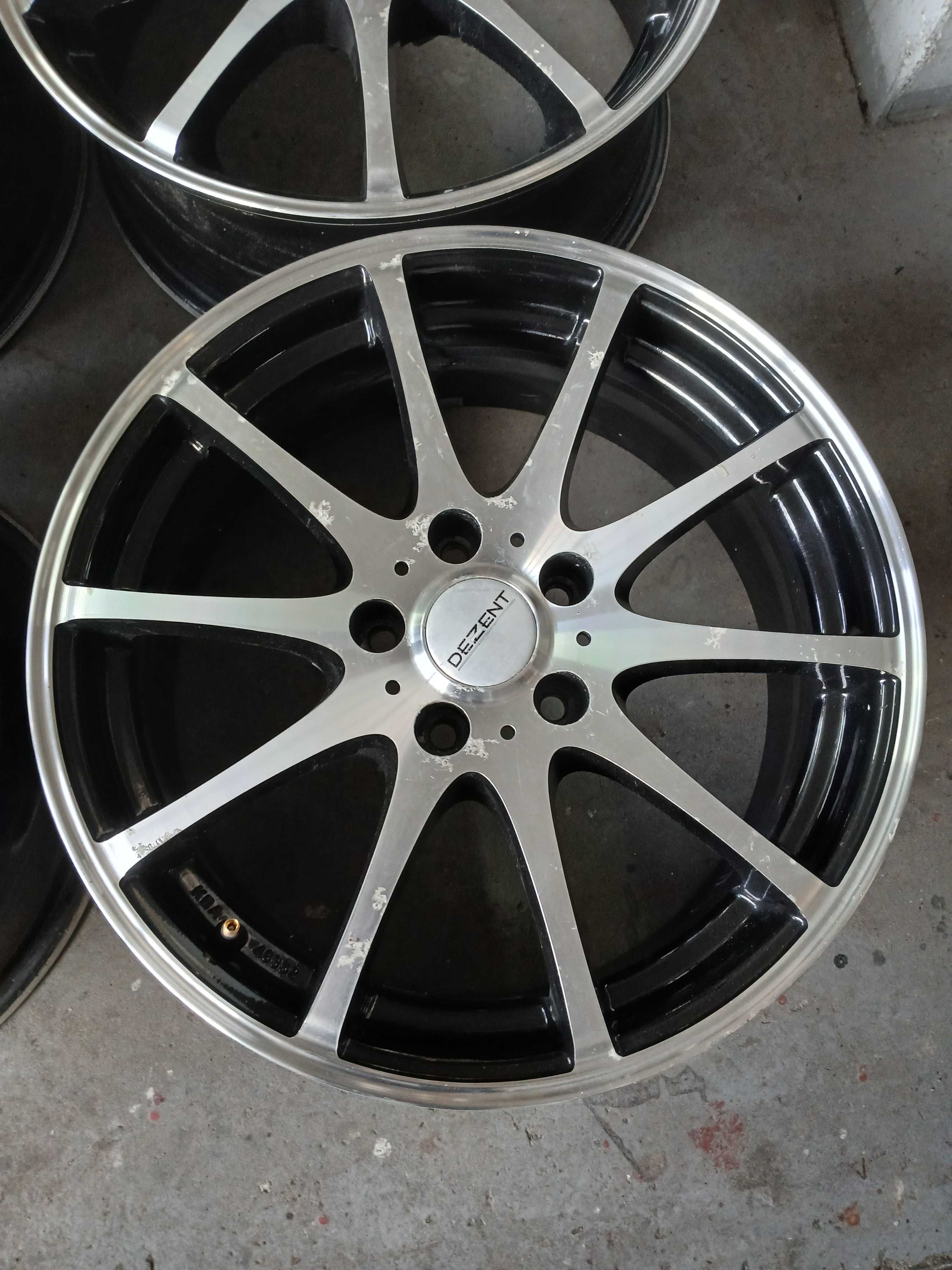 Felgi aluminiowe Dezent czarno chromowane 7j17 5x112 et 40 ch70