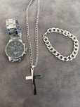 Conjunto relógio colar e pulseira