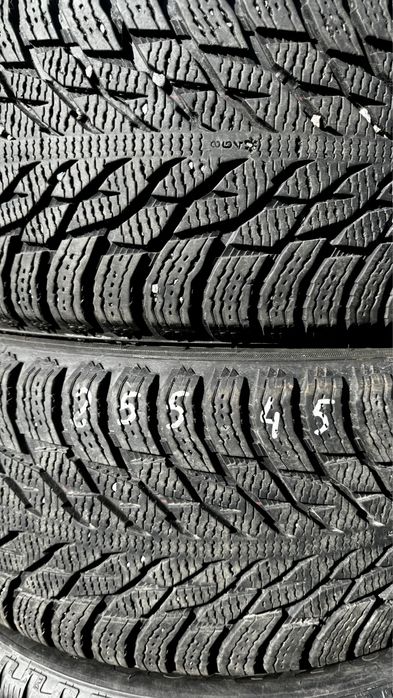 255/45/19 +235/50/19 Nokian Hakkapeliitta R 3, Tesla Y,