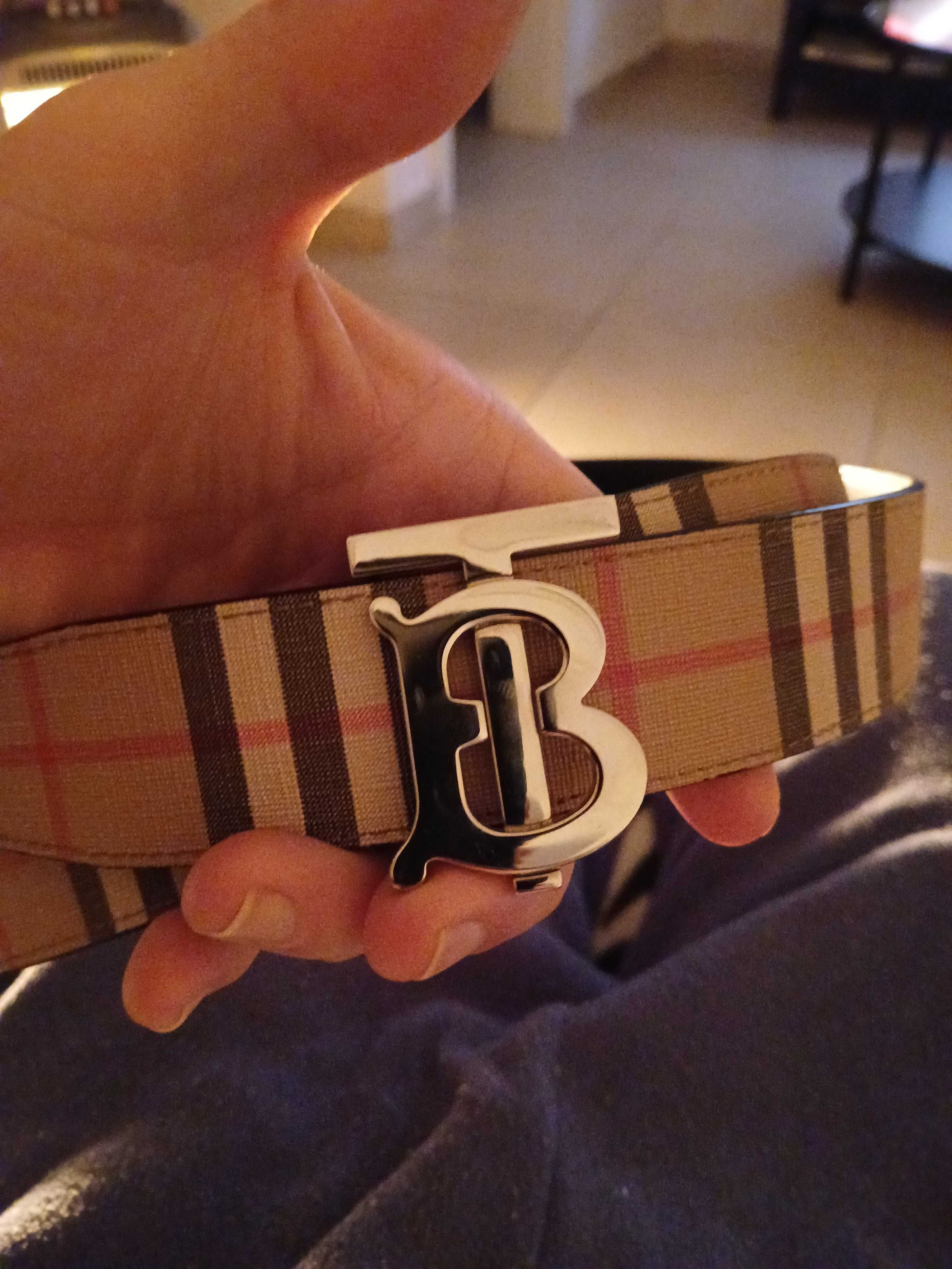 Cinto burberry novo