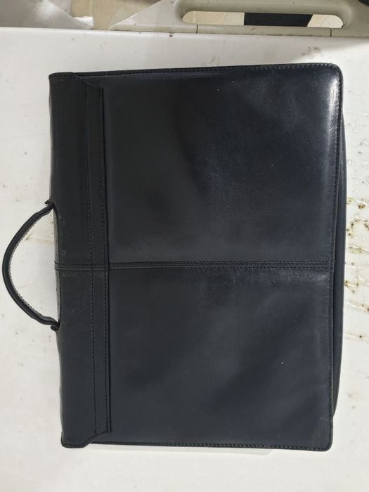 Mala Profissional em pele genuína