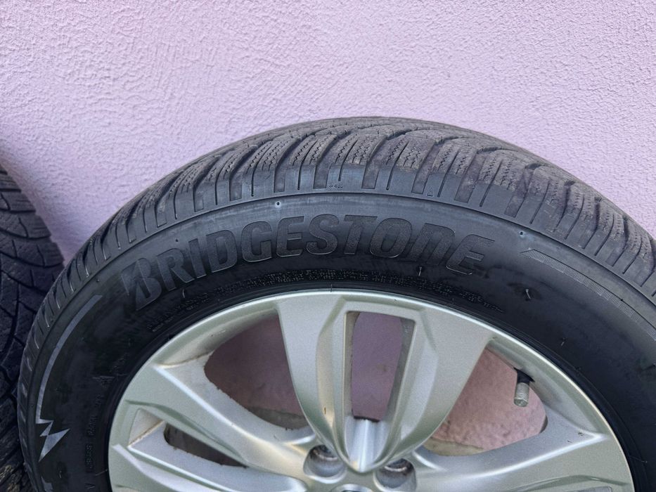 Диски та шини r18 / Kia Honda / Bridgestone зима / 5/114.3 225/60