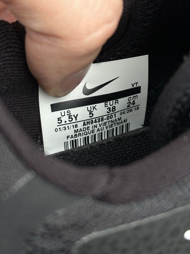 Czarne buty do biegania Nike Legend React, rozmiar 38