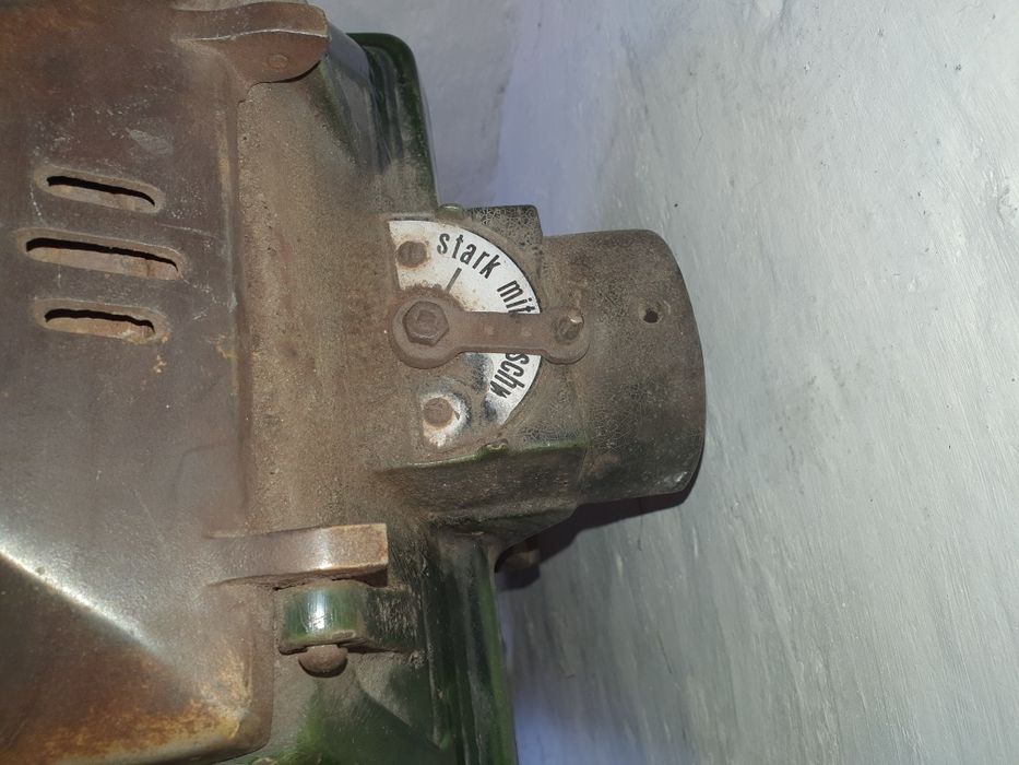 Zabytkowa koza niemieckiej   marki CORA