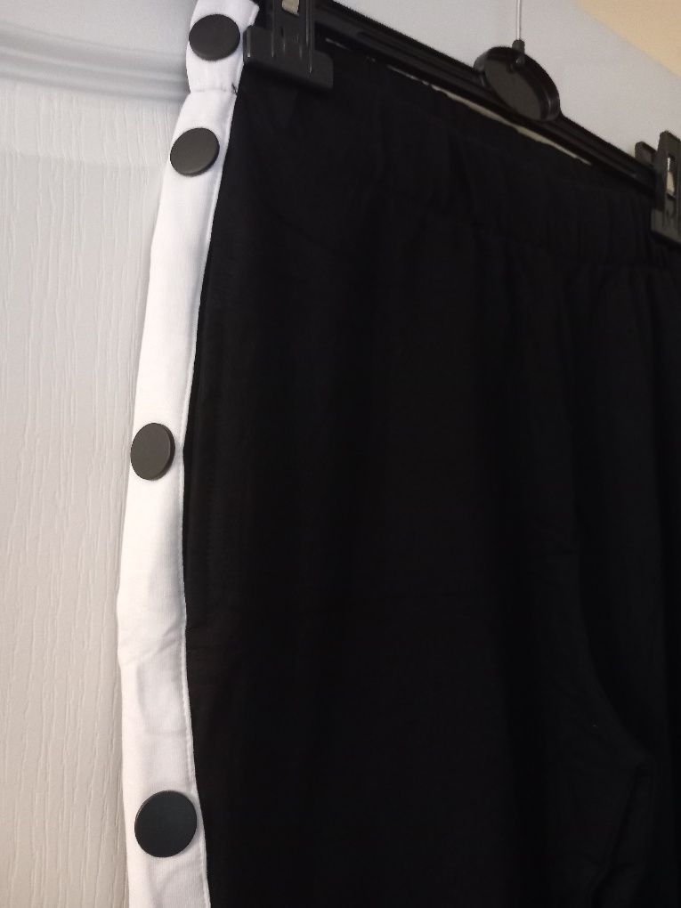 Spodnie damskie bawełniane, rozmiar z metki S.