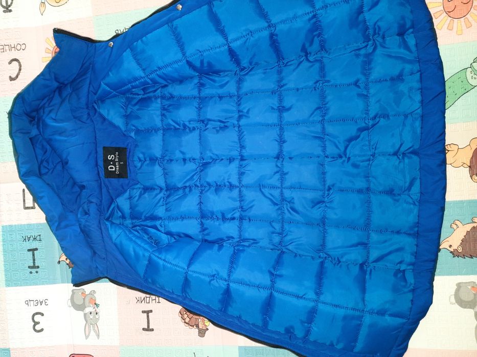 Зимова жіноча курточка розмір S 42