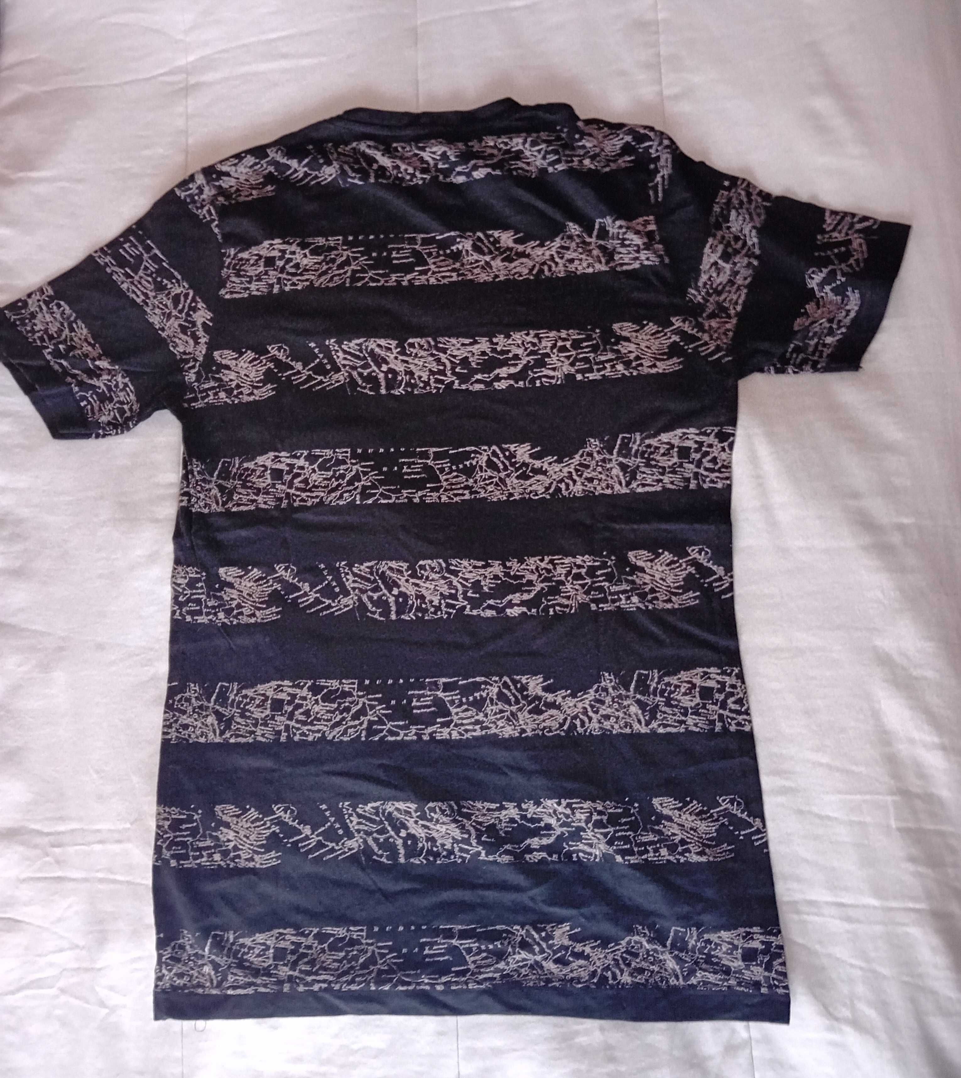 1 t-shirt Pull&Bear