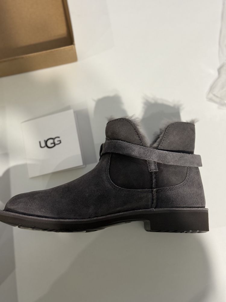 Ugg оригінальні