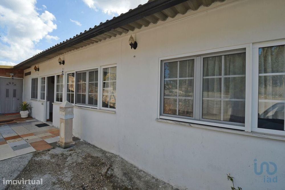 Casa de aldeia T3 em Poiares (Santo André) de 177,00 m2