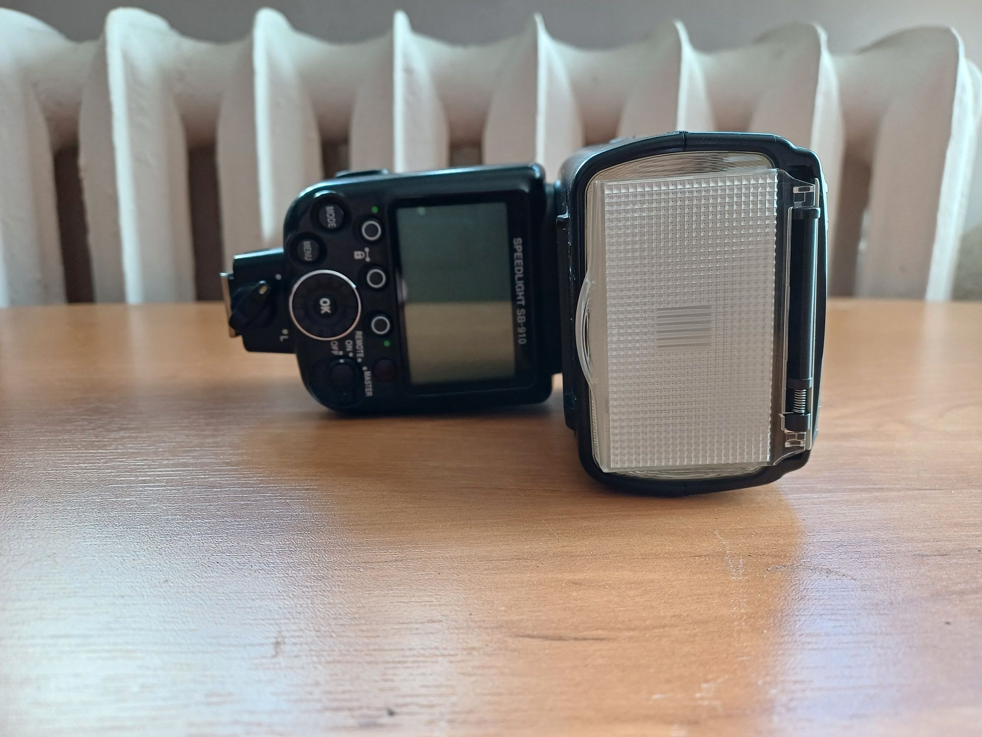 Lampa reporterska błyskowa ślubna Nikon Sb 910 jak nowa
