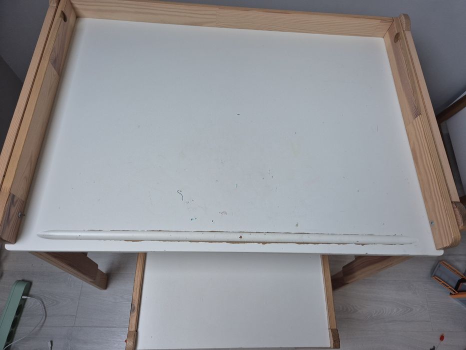 Biurko dziecięce regulowane z ławką Ikea Flisat