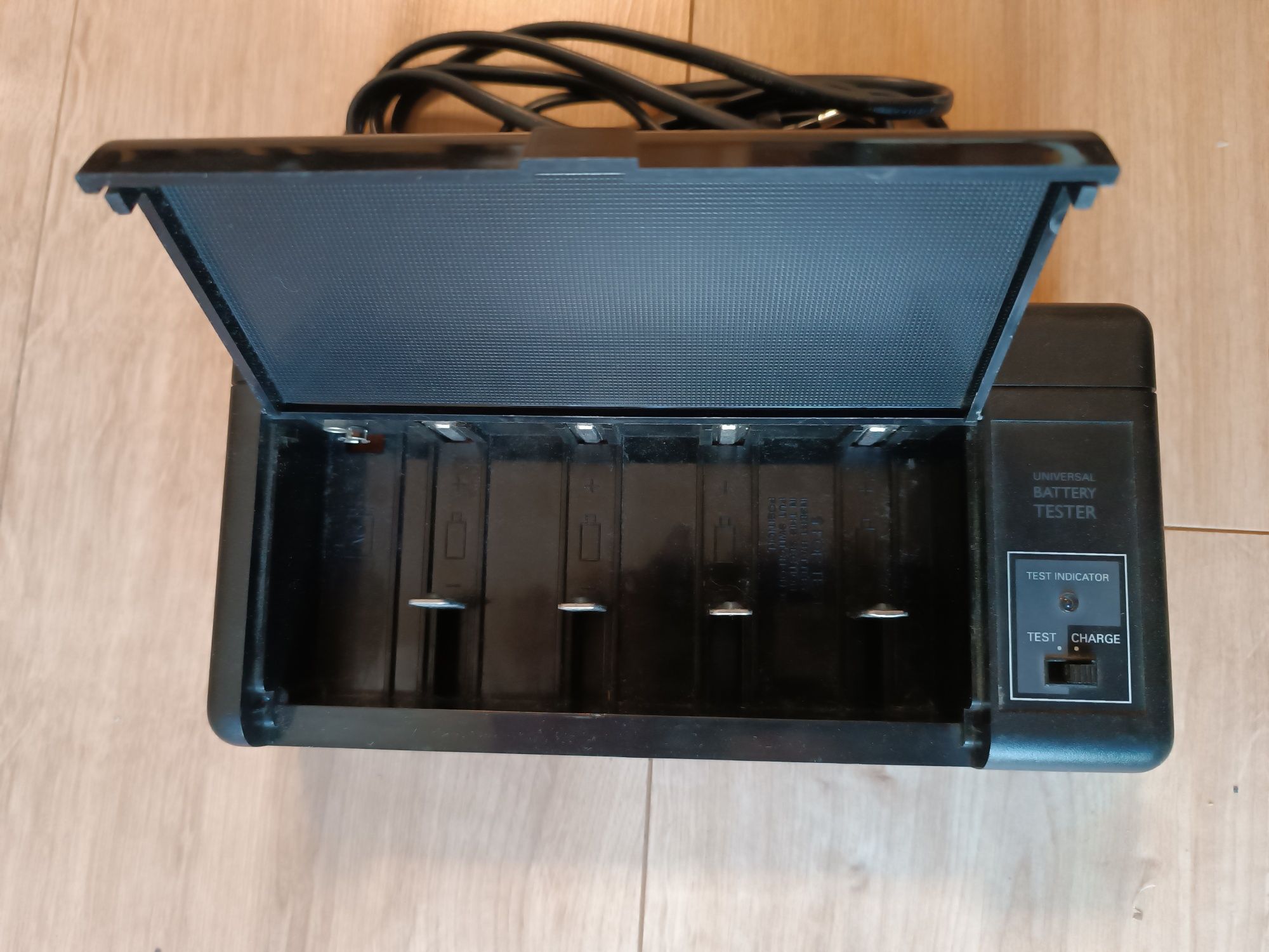 Ładowarka baterii Philips Standard Universal Battery Charger PNC 251