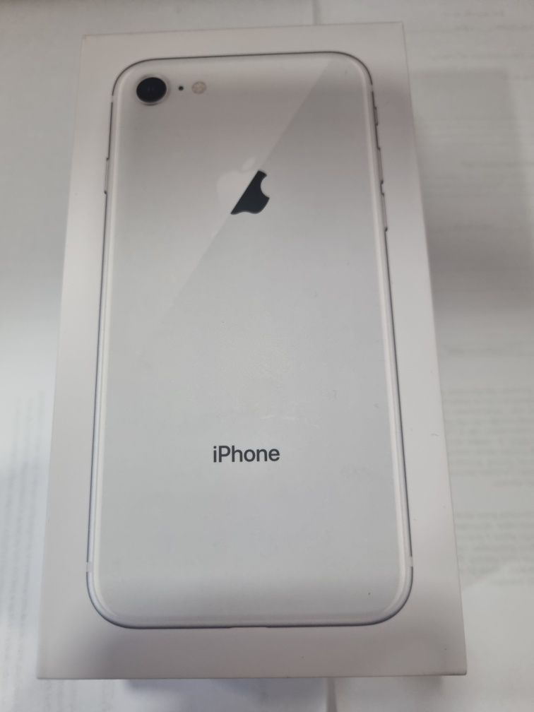 IPhone 8 silver 64gb