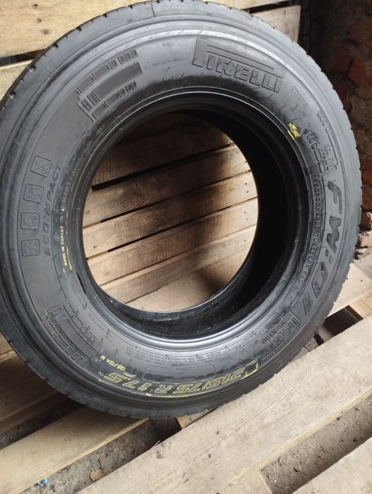 Шини 215/75/17.5 Pirelli