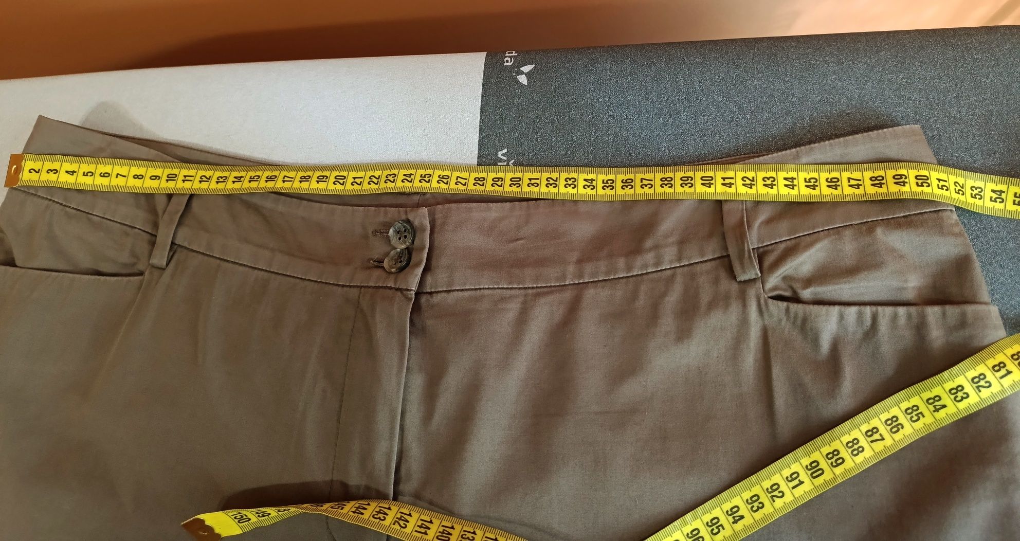 Spodnie z narzutką marki Olsen rozmiar 46
