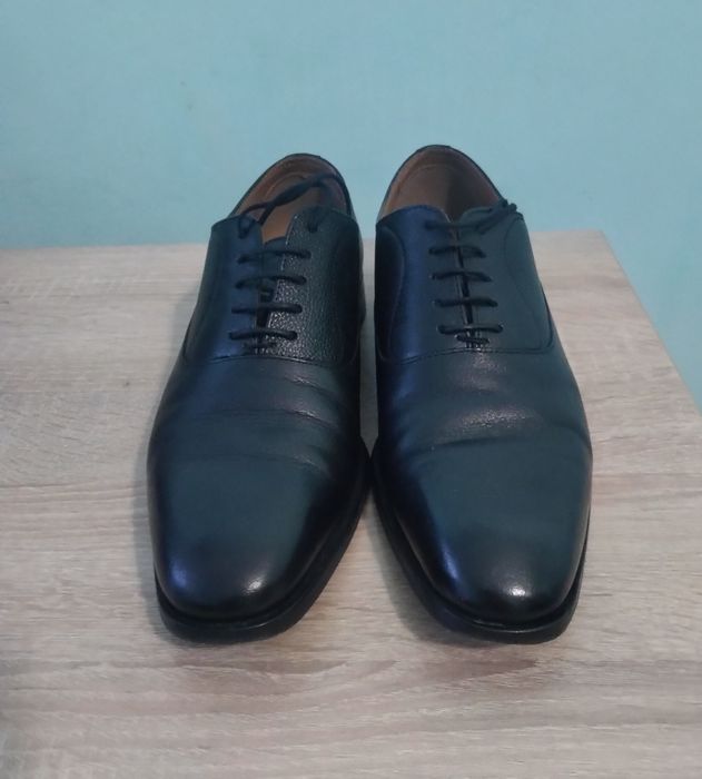 Продам чоловічі туфлі Hugo Boss