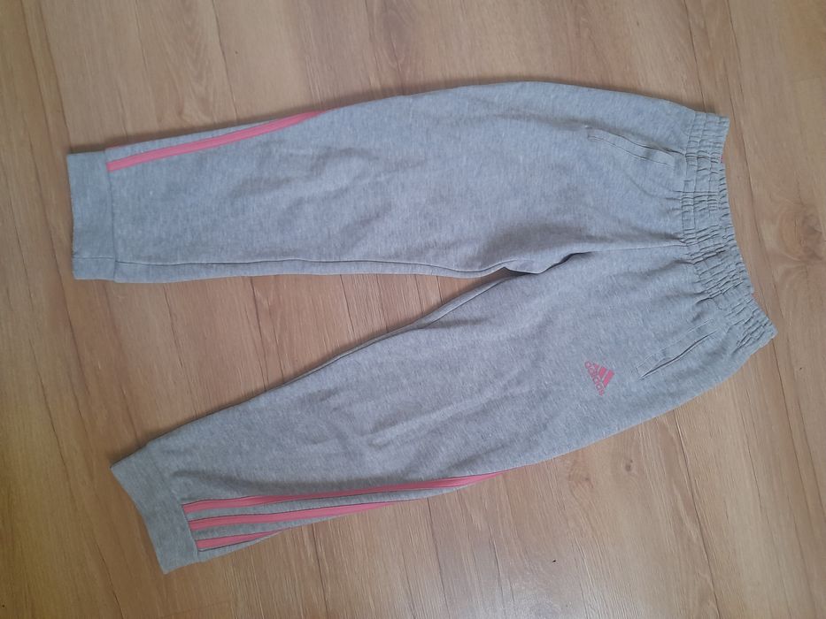 Spodnie dresowe adidas dla dziewczynki 134/140