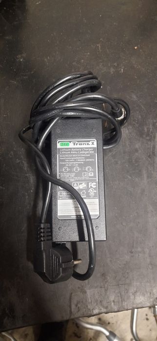 Ladowarka tranz x 24v