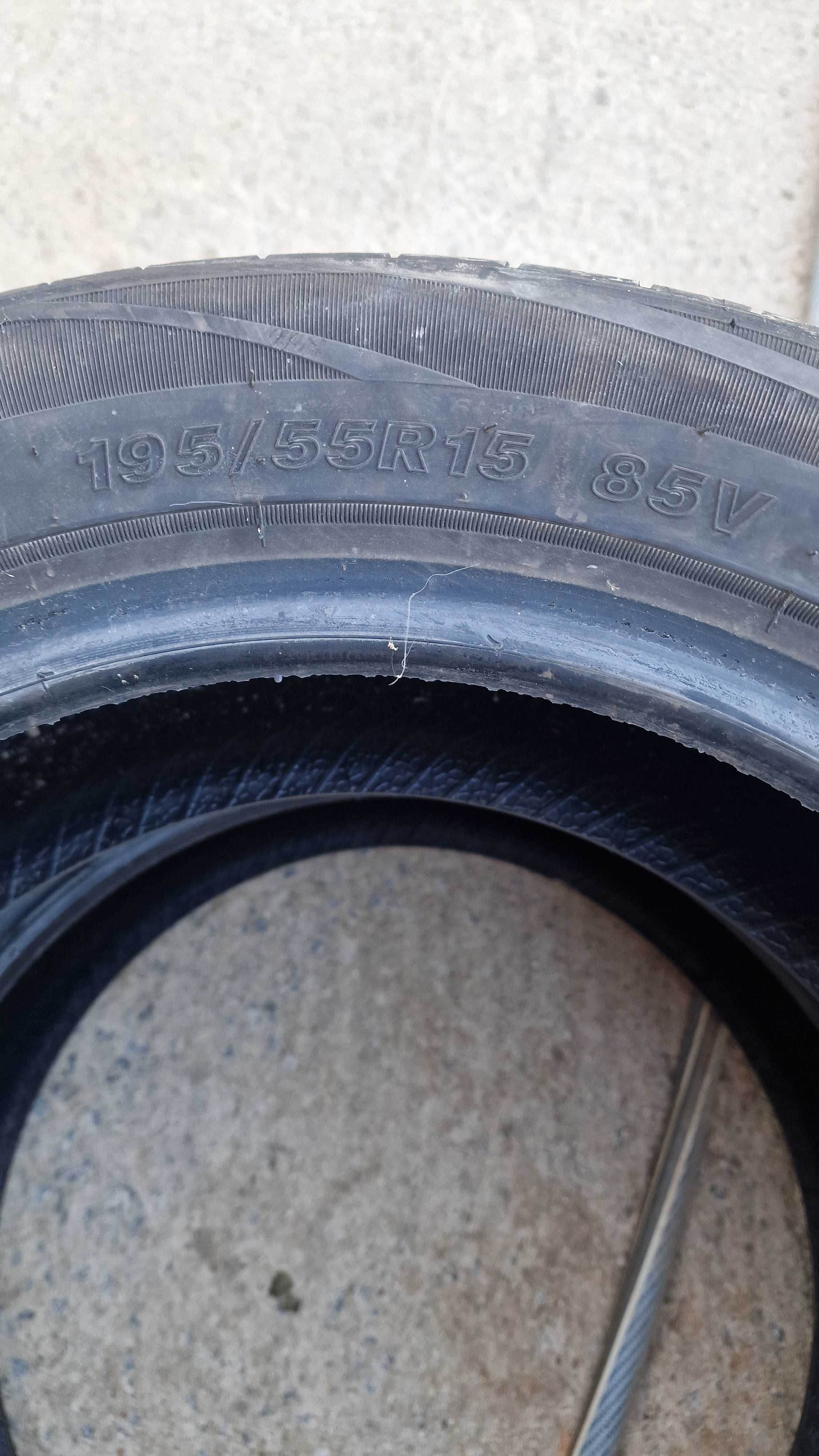 À venda 2 pneus 195/55/r15