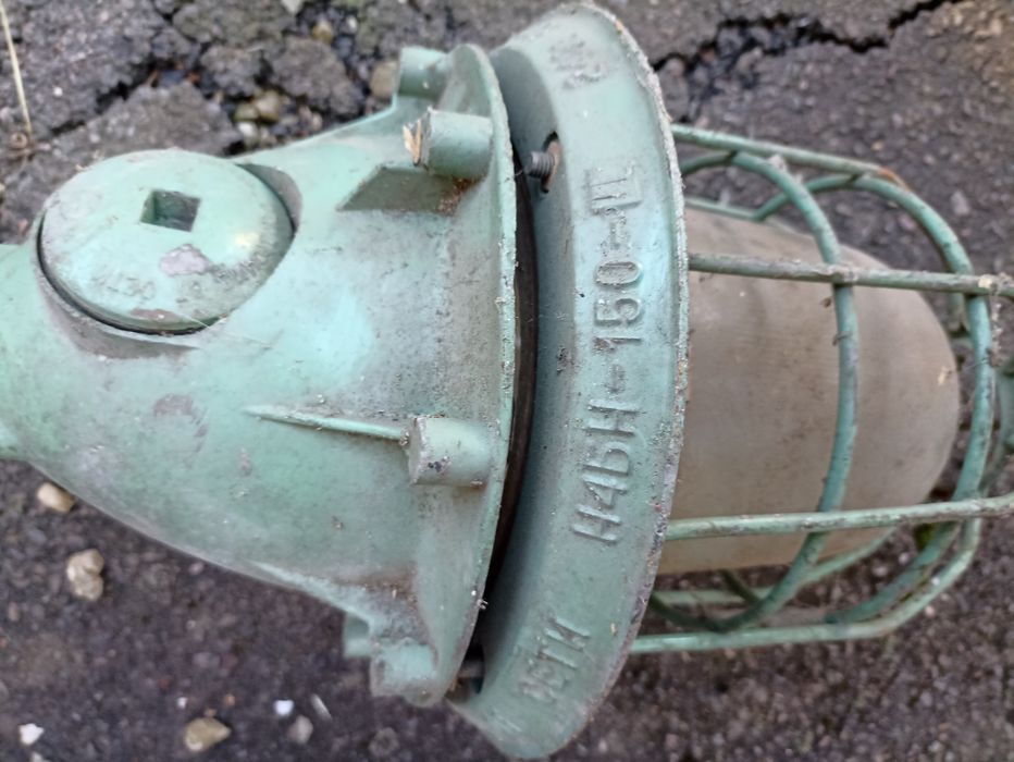 Вологозахищені світильники