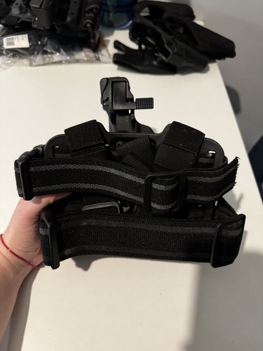 Кобура набедренная Blackhawk