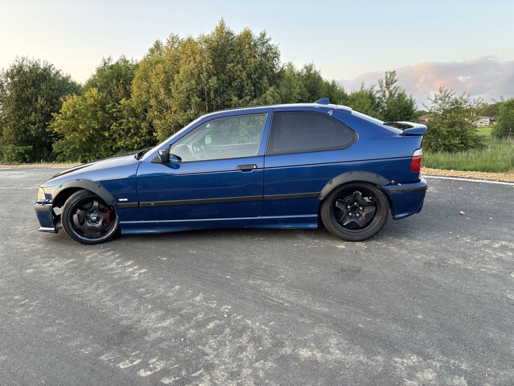 Bmw e36 316i drift