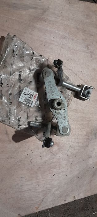 Механізм вибору передач(куліса, вертальот) Ланос1.5